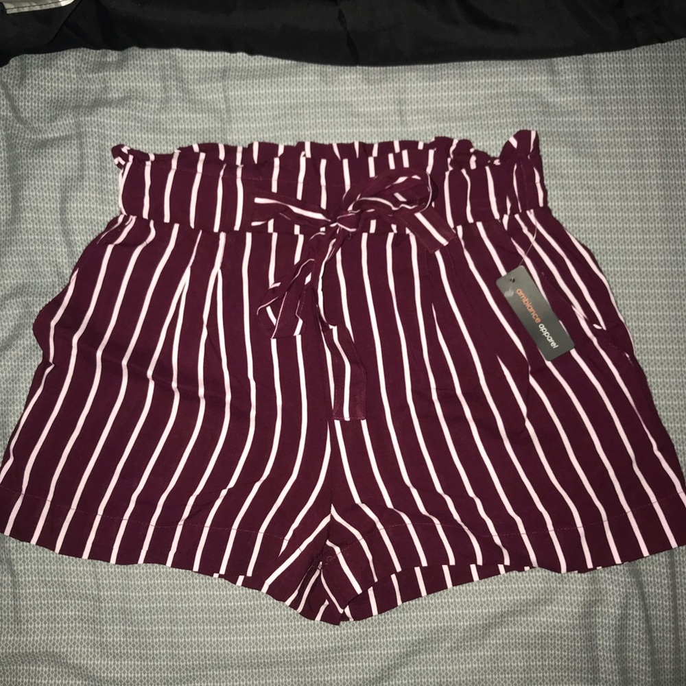 NWT LIGHTWEIGHT SHORTS